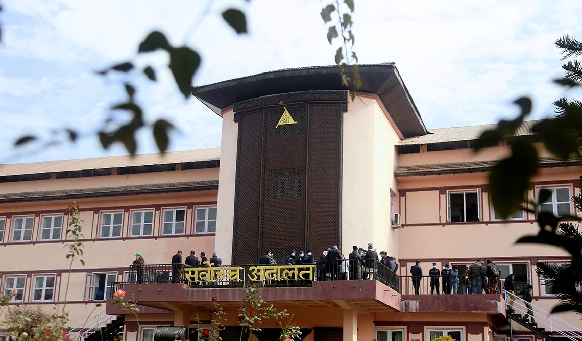 सर्वोच्चमा आजदेखी गोलाप्रथा प्रक्रिया लागु, प्रधानन्यायाधिशको राजीनामा मागी आन्दोलनरत कानुन व्यवसायी के गर्लान्?