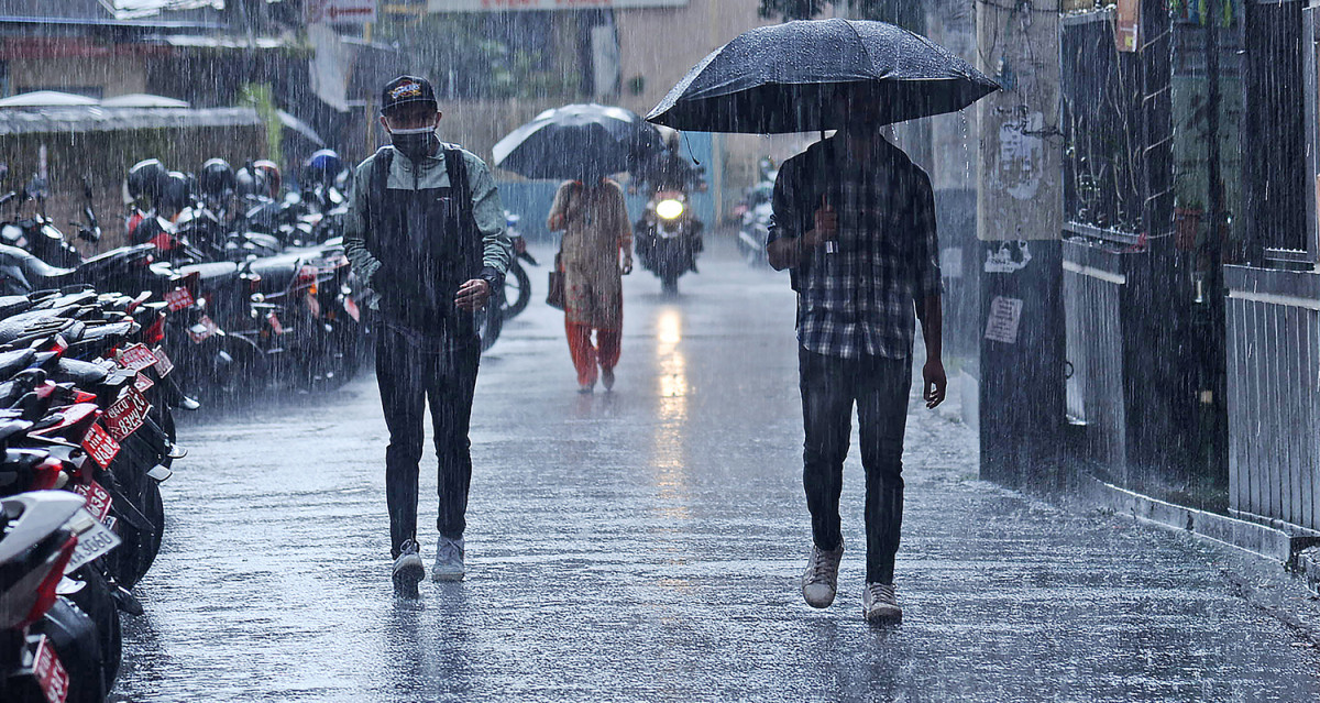 स्थानीय वायु सक्रिय : यी ६ प्रदेशमा चट्याङसहित वर्षा र हिमपात, सतर्क रहन महाशाखाको अपिल