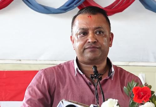 कांग्रेसका सभापति  गगन थापाले आज जेनजी अगुवासँग संविधान संशोधनबारे छलफल गर्दै