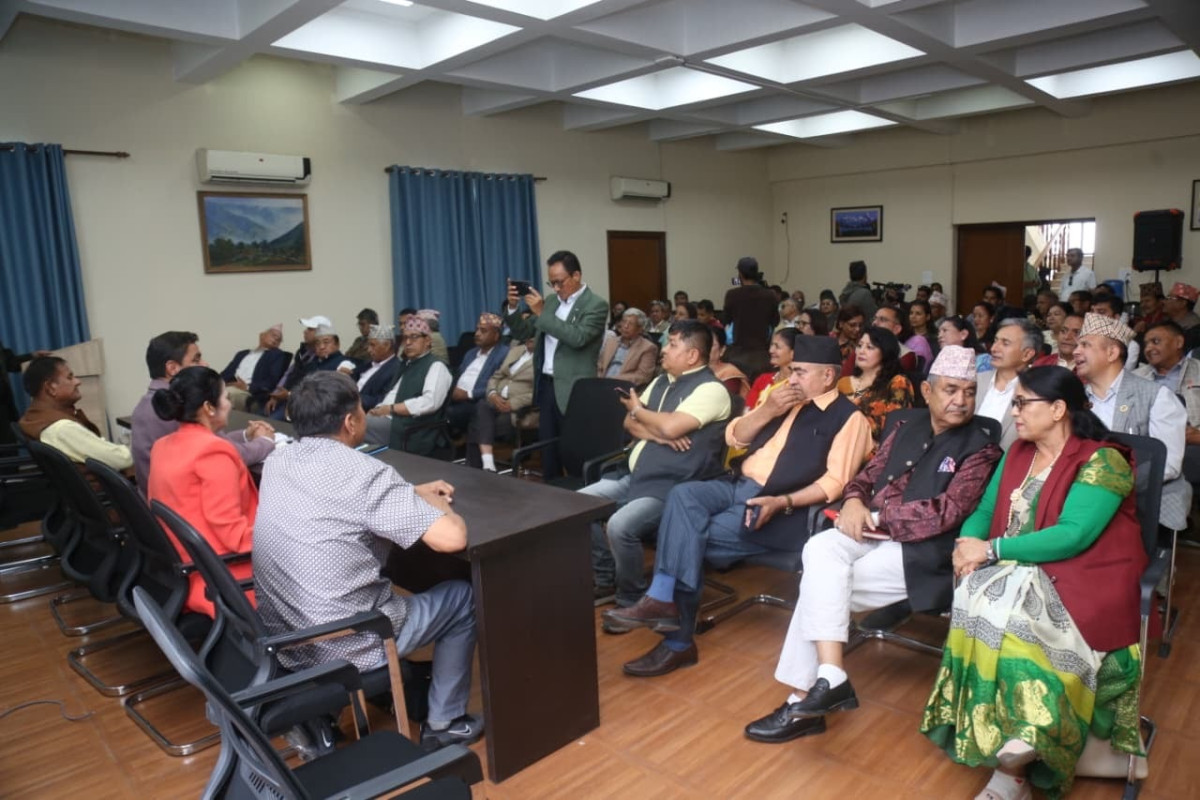 नेपाली कांग्रेसका केन्द्रीय प्रतिनिधिलाई अभिमुखीकरण