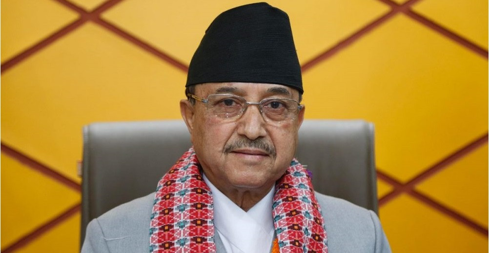 पार्टी सभापति  गगन थापासँग महिना दिनदेखि सम्पर्कमा छैनन् पूर्णबहादुर खड्का
