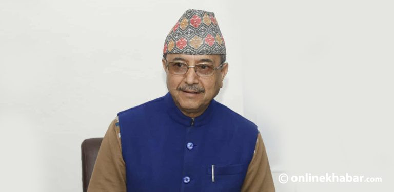 विद्यार्थी सङ्गठन खारेज गर्ने निर्णयप्रति नेता खड्काको आपत्ति