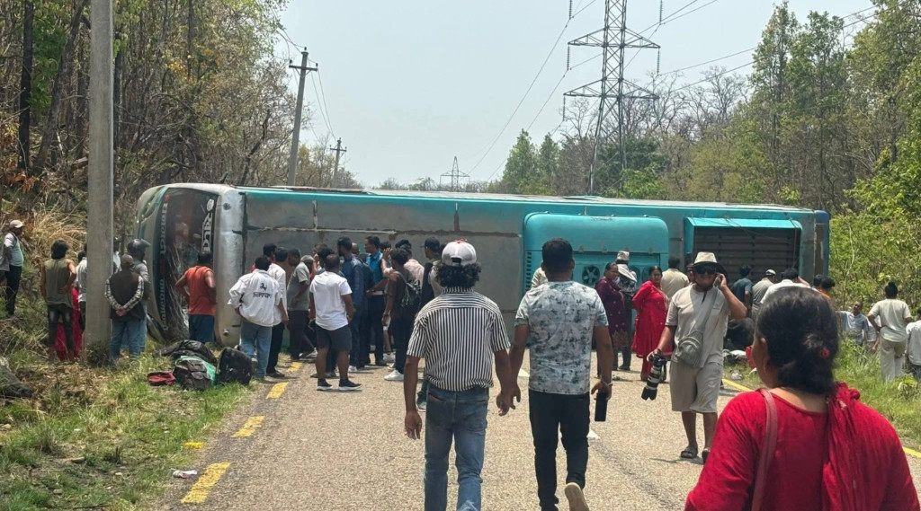 बर्दिया राष्ट्रिय निकुञ्जमा बस दुर्घटना