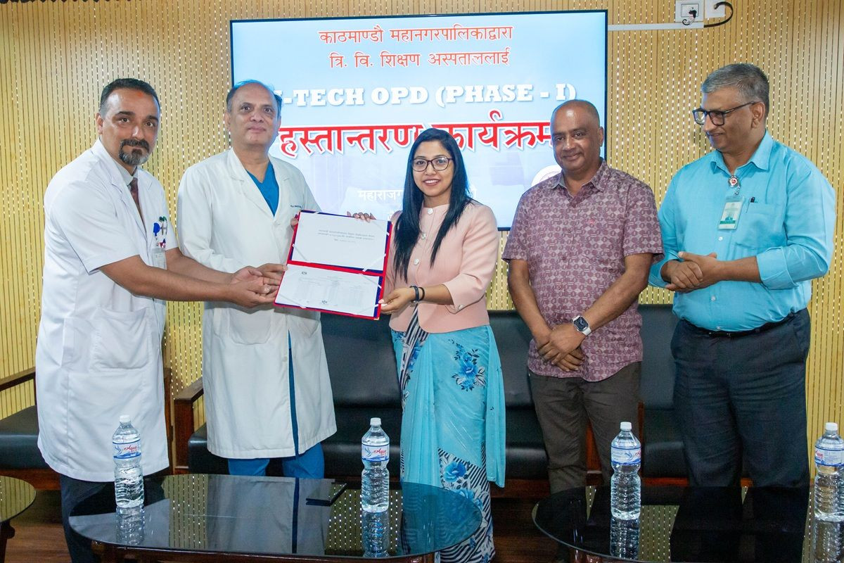 काठमाडौं महानगरले दियो शिक्षण अस्पताललाई १ करोड ७० लाख रुपियाँ बराबरको उपकरण